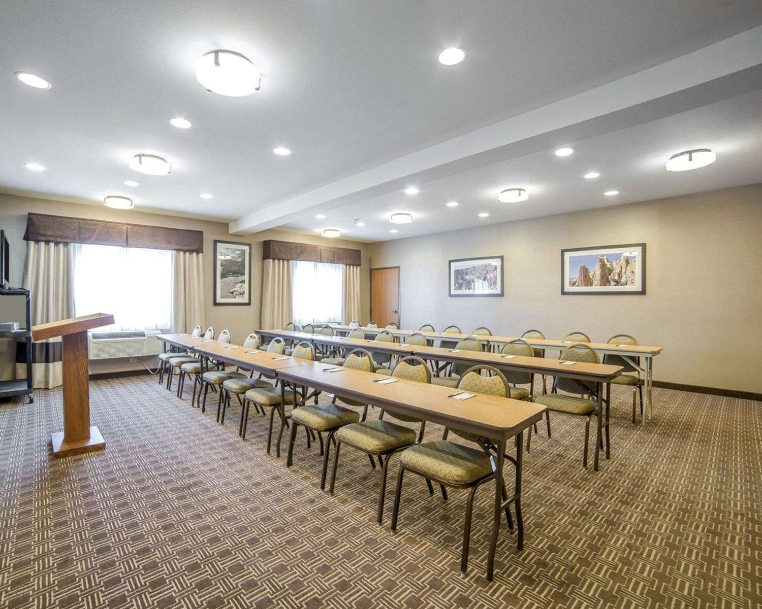 Comfort Inn Evansville - Casper, WY 29/36