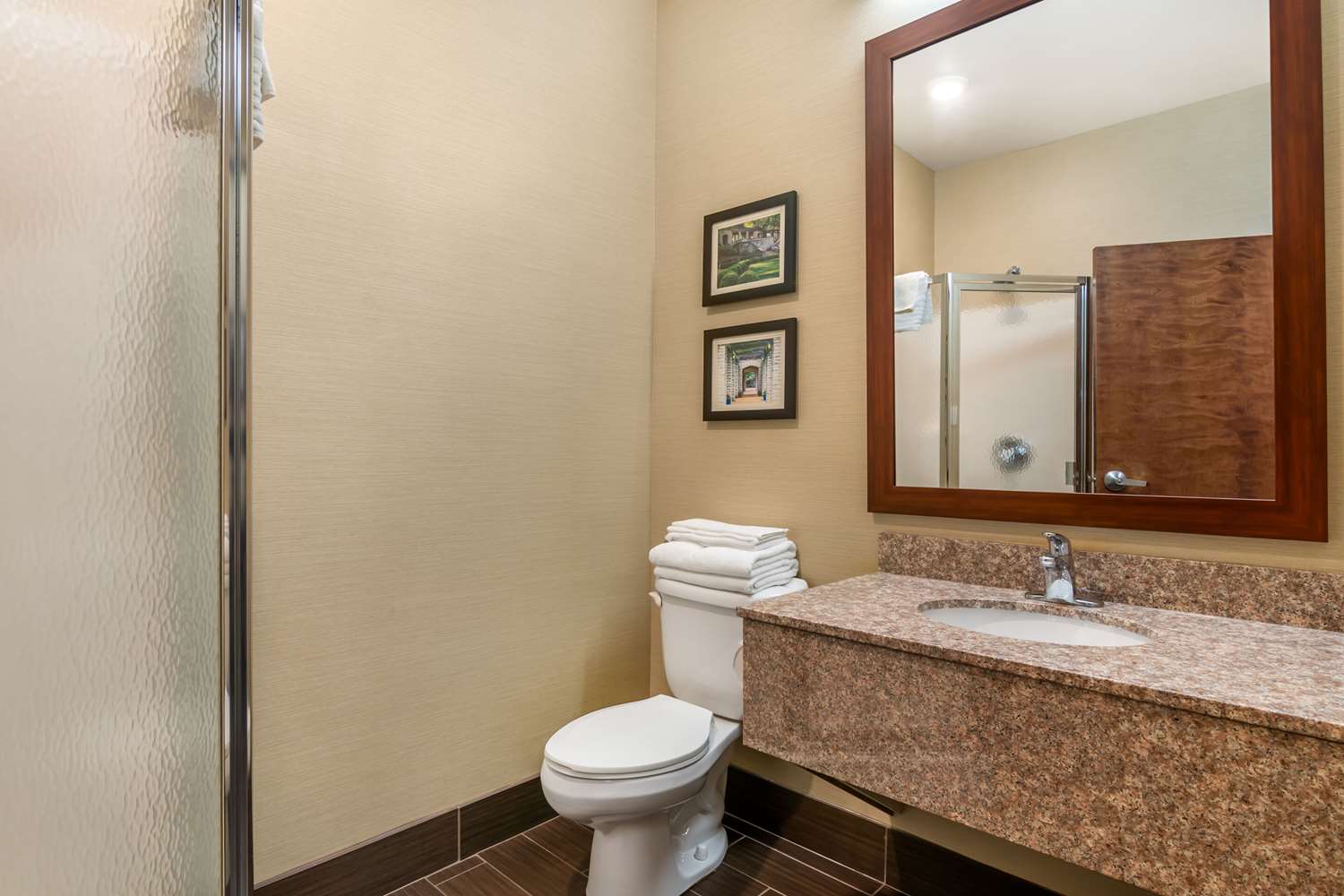 Comfort Suites Jefferson City, MO 19/19