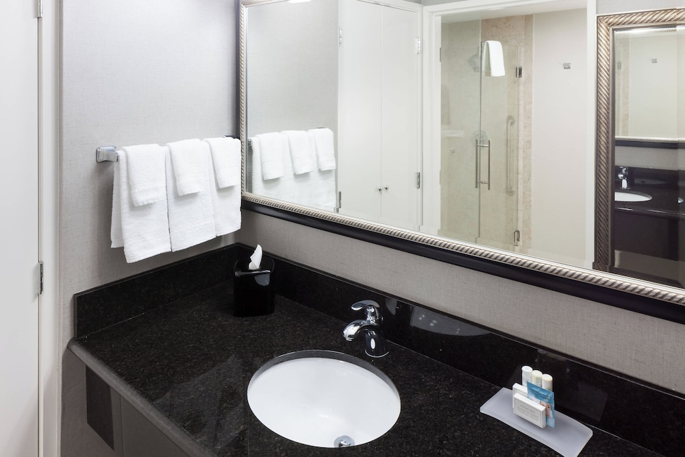 Courtyard by Marriott Waco 50/50