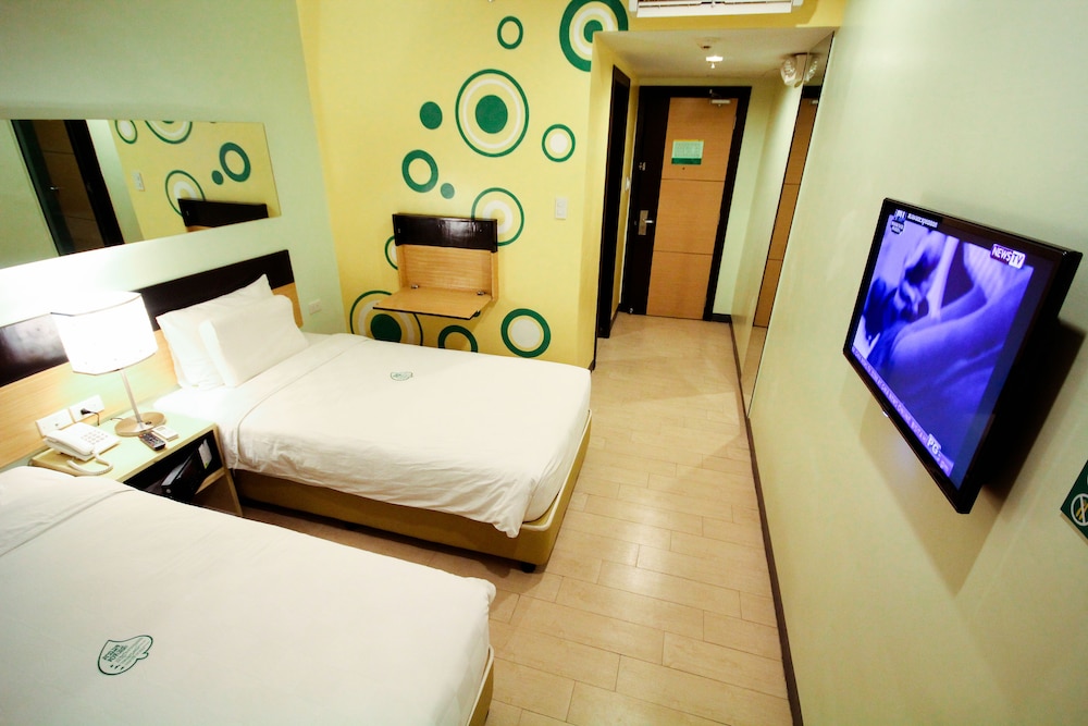 Go Hotels Iloilo 5/29