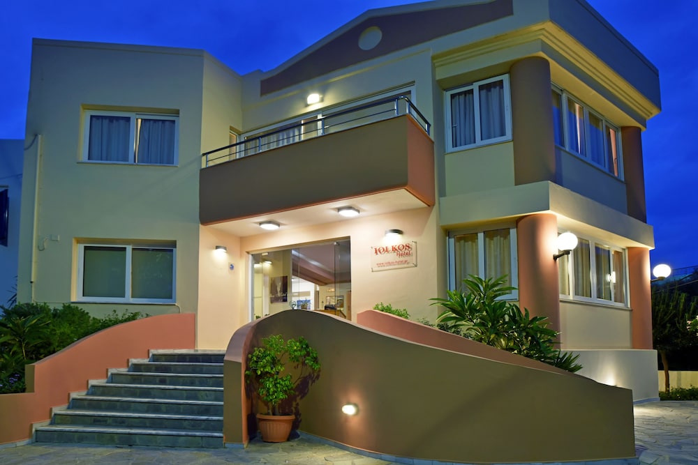 Iolkos Hotel 3/52