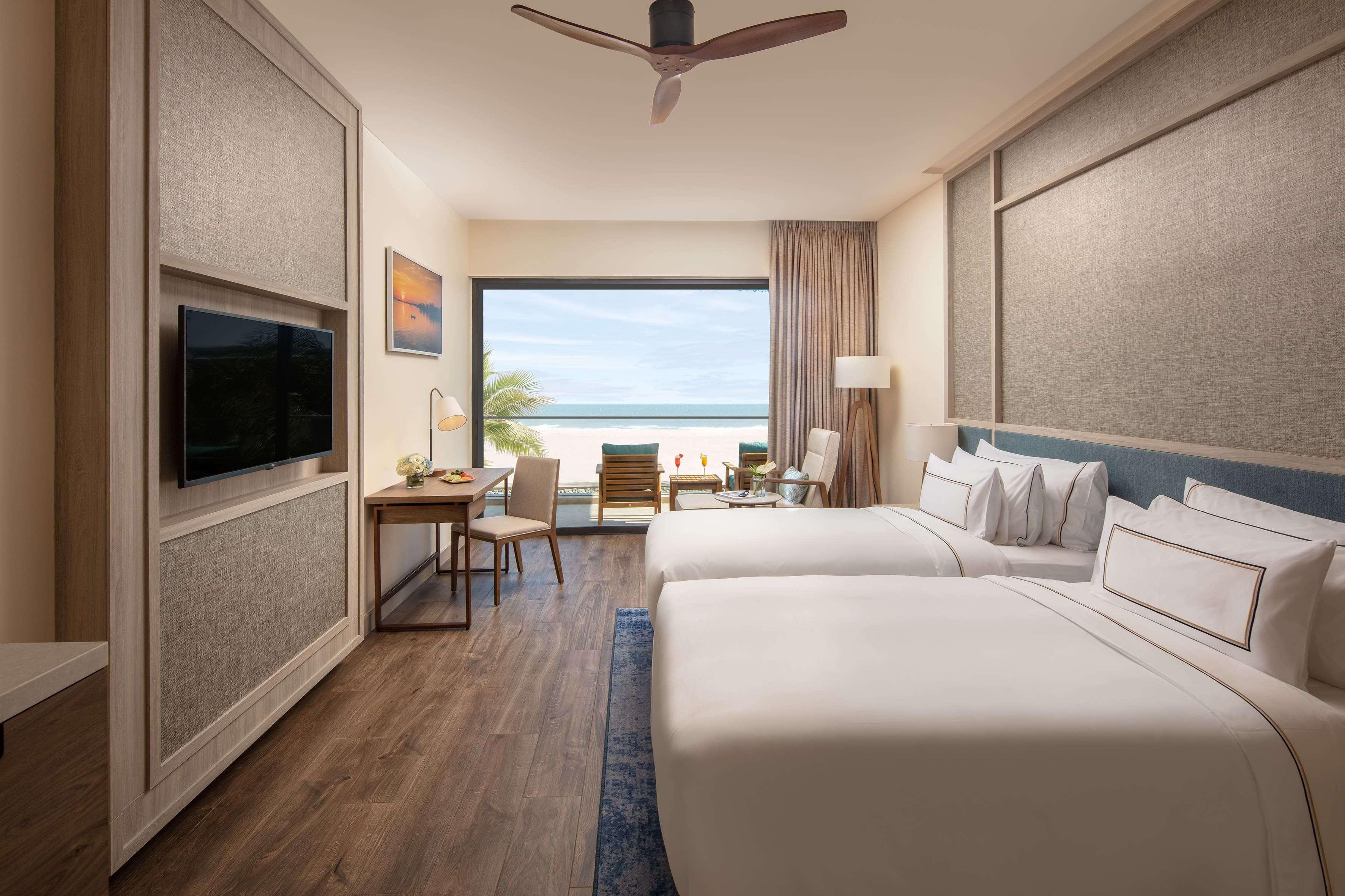 3 Bedrooms, the Level, Villa, Ocean View, with Pool