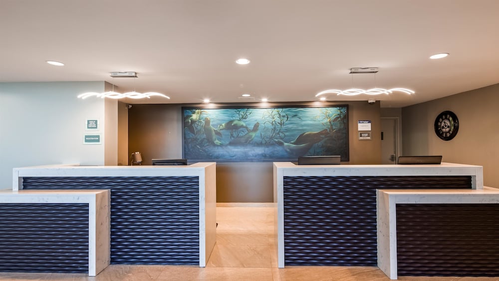 Best Western Plus Agate Beach Inn 2/46