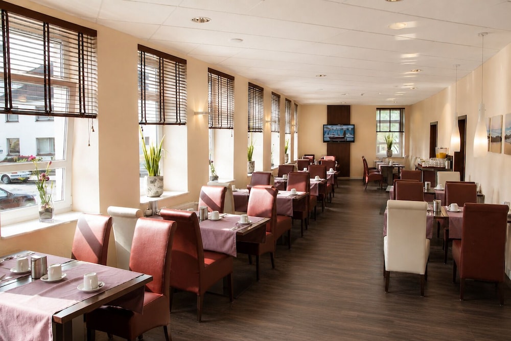 Adena Bremerhaven 34/46