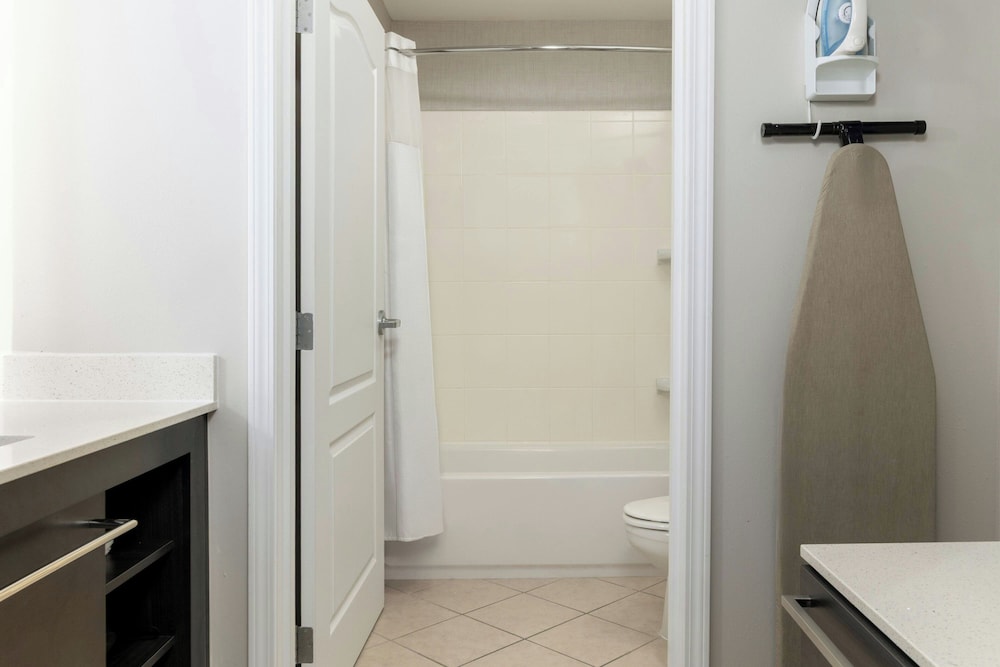 جناح استوديو بسرير كينج مع أريكة، Residence Inn by Marriott Dayton Vandalia 5/5