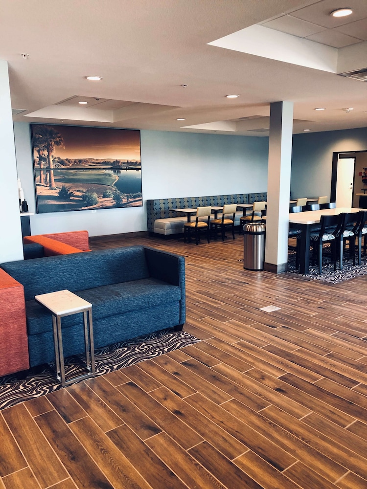 Best Western Plus Coachella Valley Inn & Suites 16/58