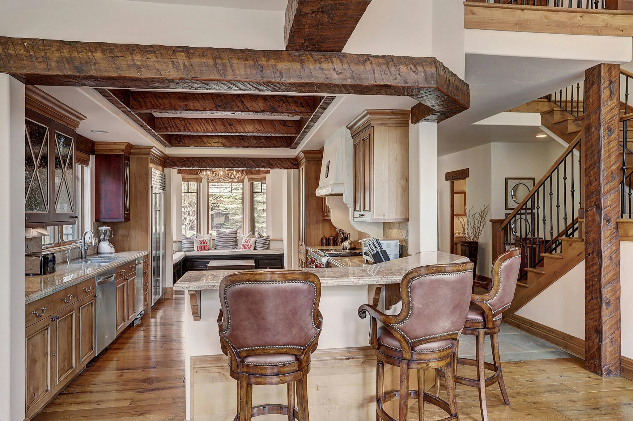Vail Resorts' Legendary Lodging at Ritz-Carlton Residences 39/50