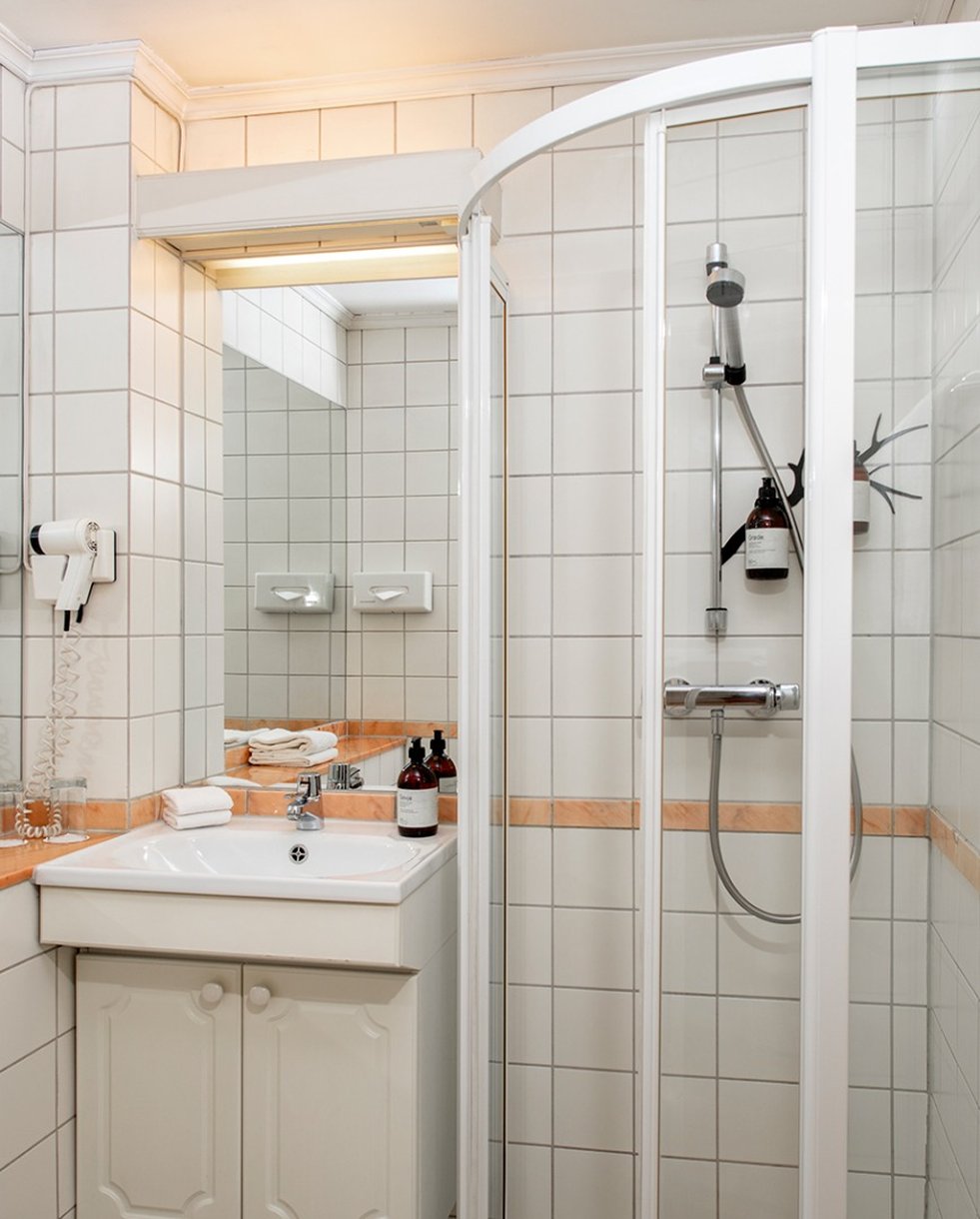 Lysebu Hotel Oslo 23/25