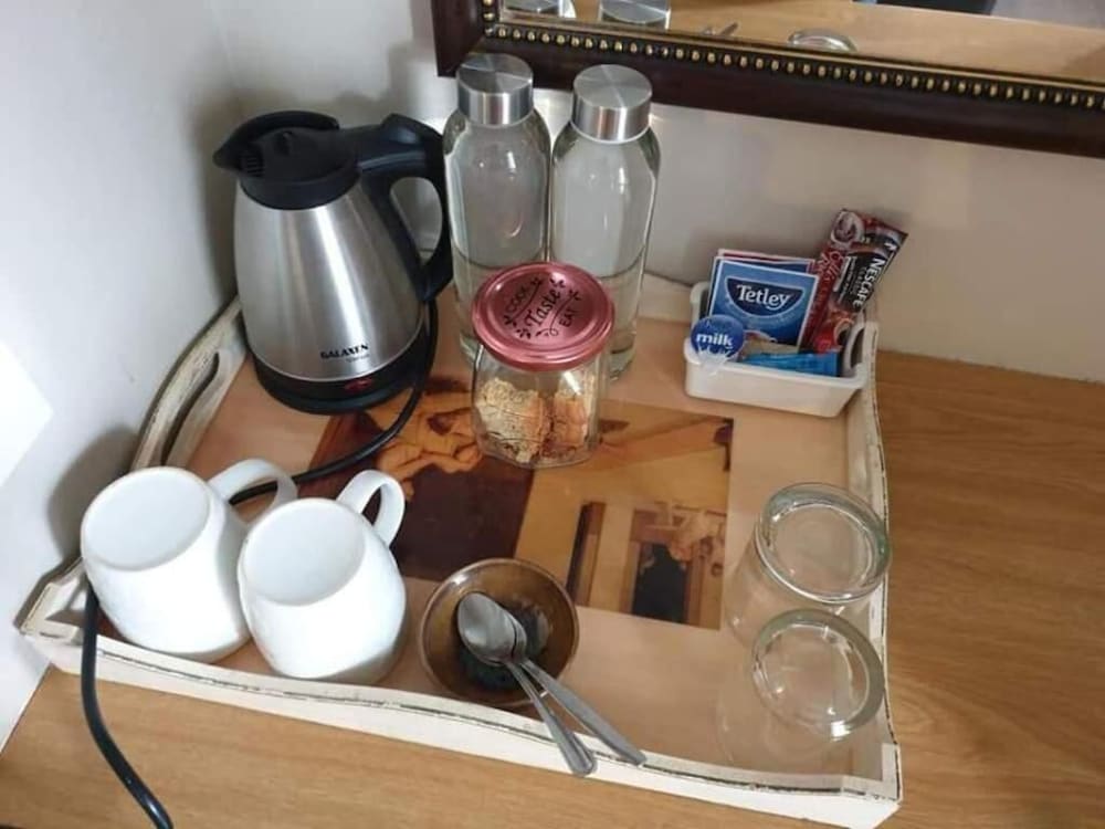 137 High Street Guest House 17/48
