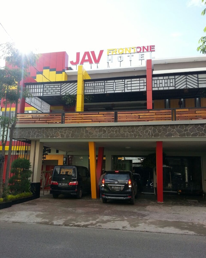 JNJ FRONT ONE HOTEL LAHAT 1/26