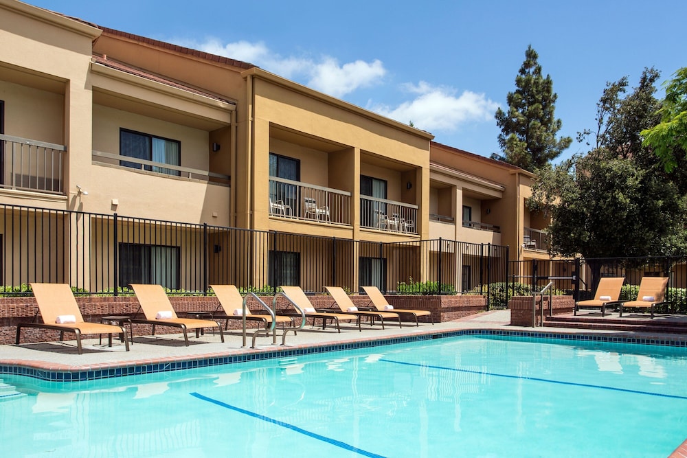 Courtyard by Marriott Pleasanton in PLEASANTON - CA