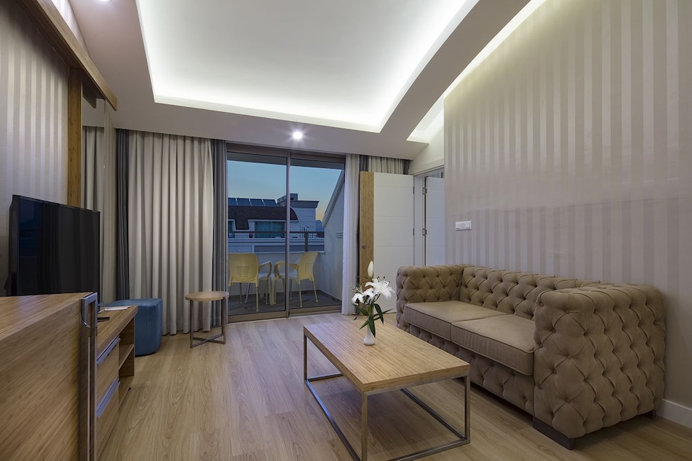 Dosinia Luxury Resort 30/50
