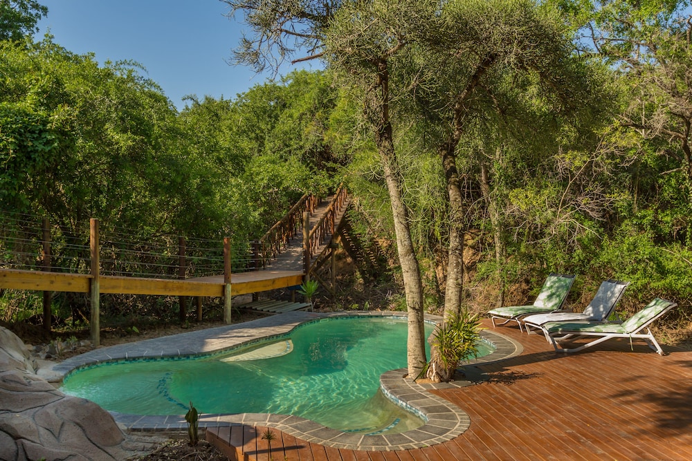 Panzi Lodge 43/50