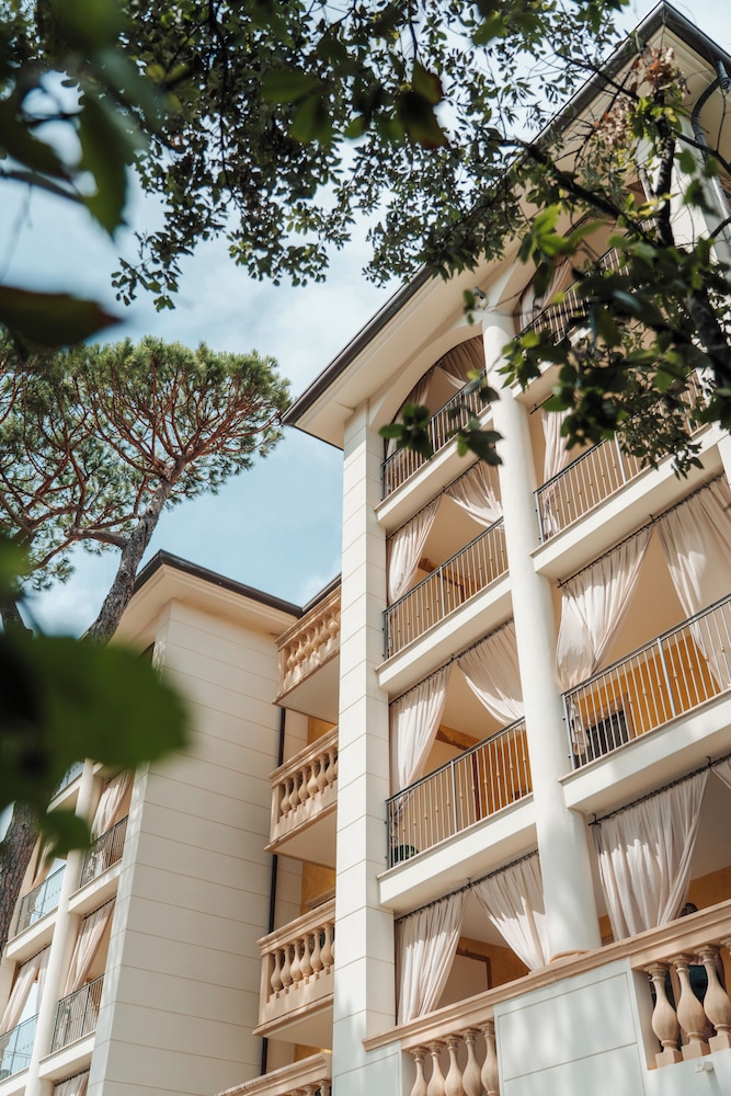 Grand Hotel Imperiale in FORTE DEI MARMI