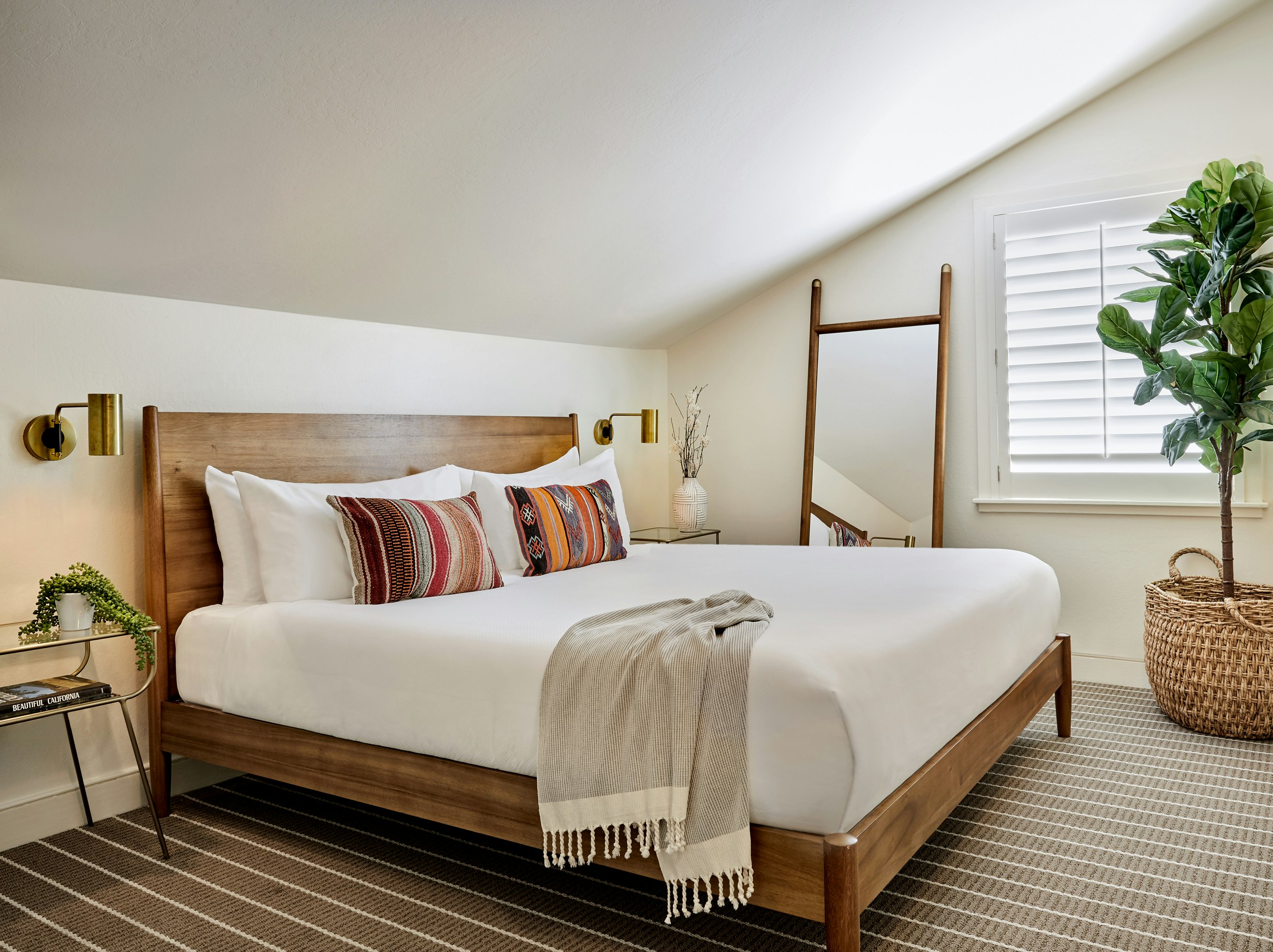 Hotel Carmel 5/18