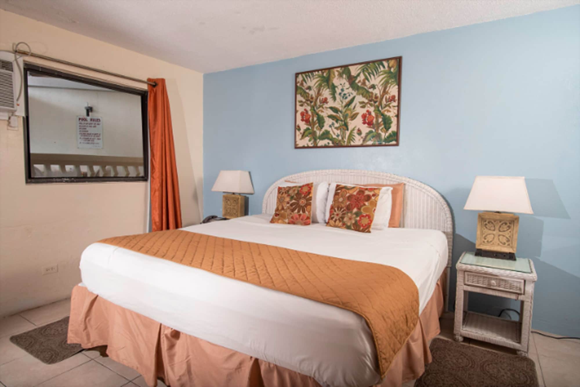Superior, King Bed, Hill View, Balcony