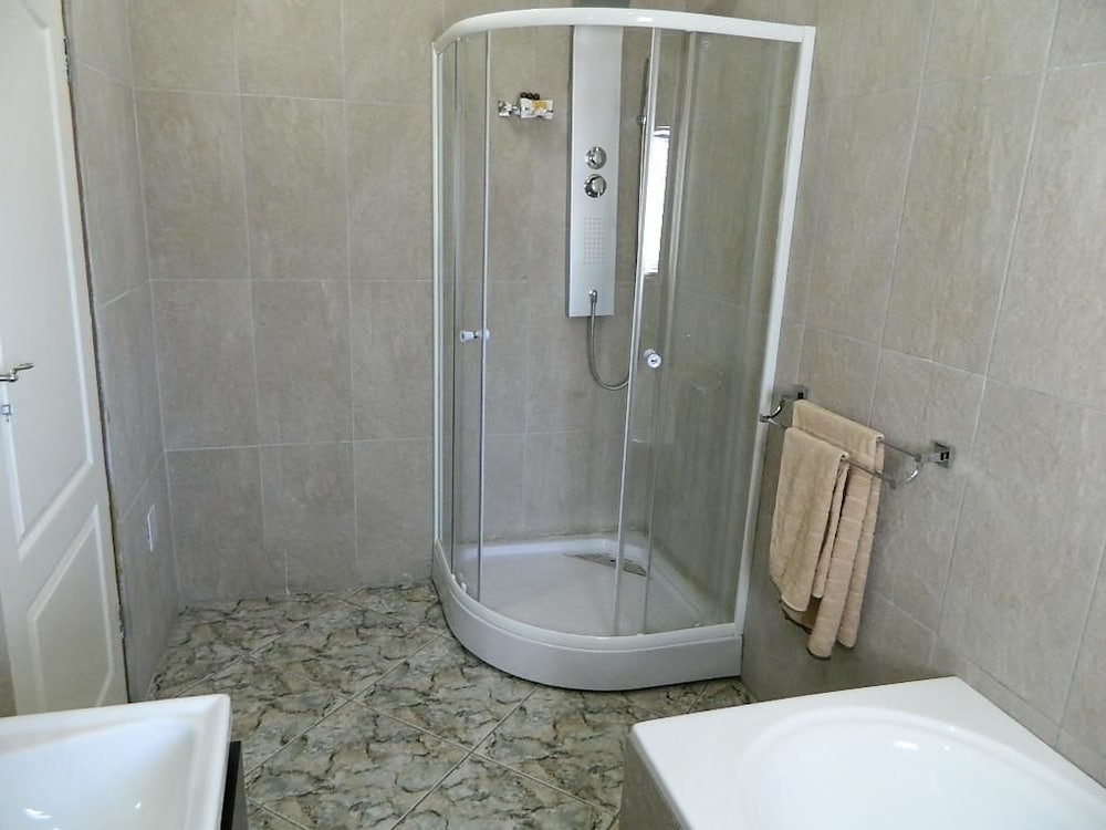 La Picasso Guesthouse 15/19