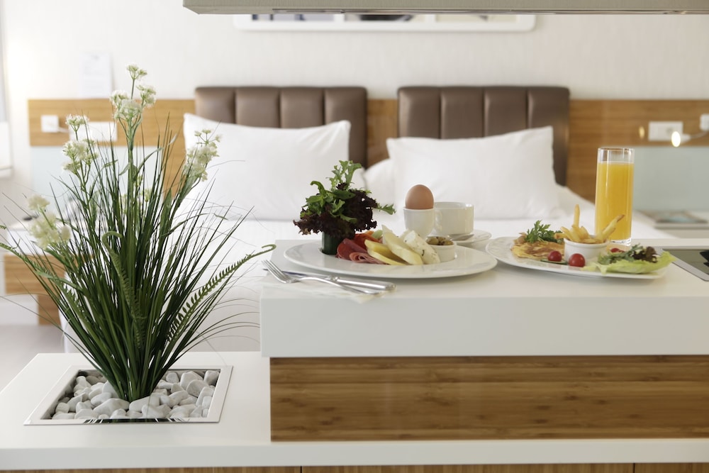 No 19 Boutique Hotel 11/69