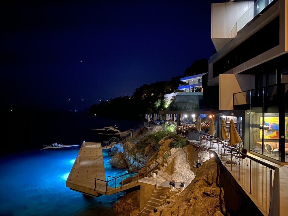 Boutique & Design Hotel Navis 35/77
