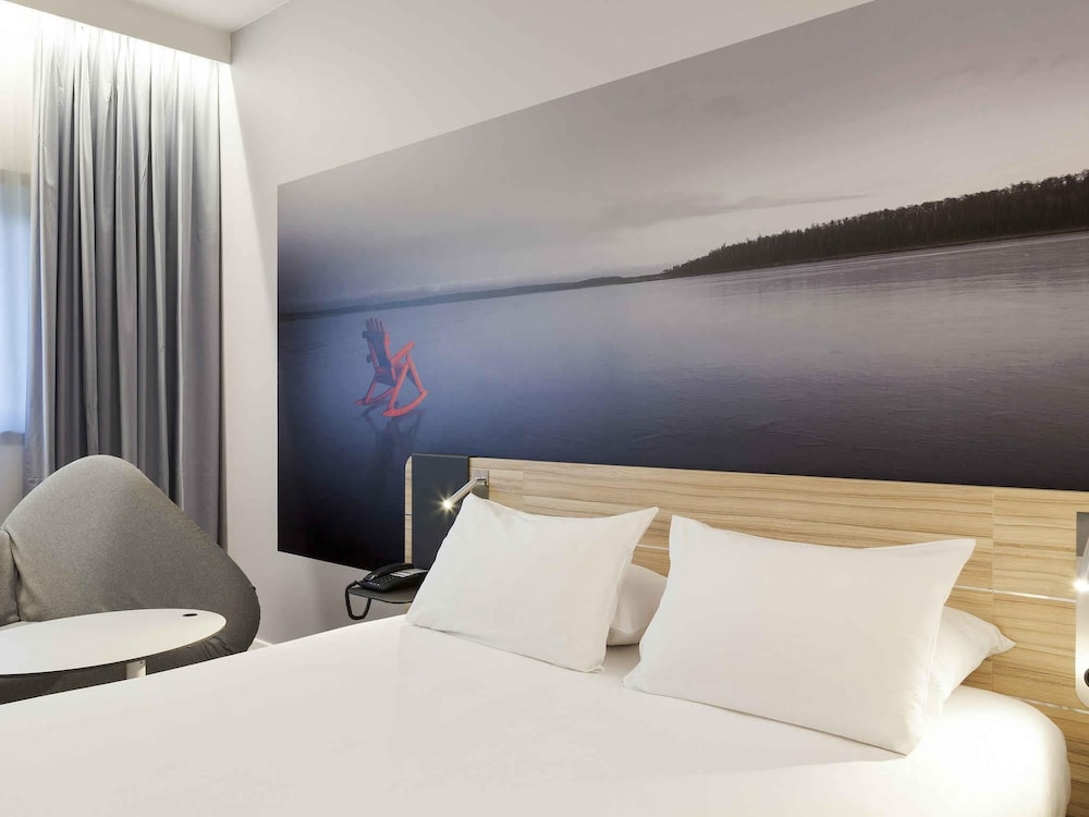 Novotel Tours Centre Gare 22/65