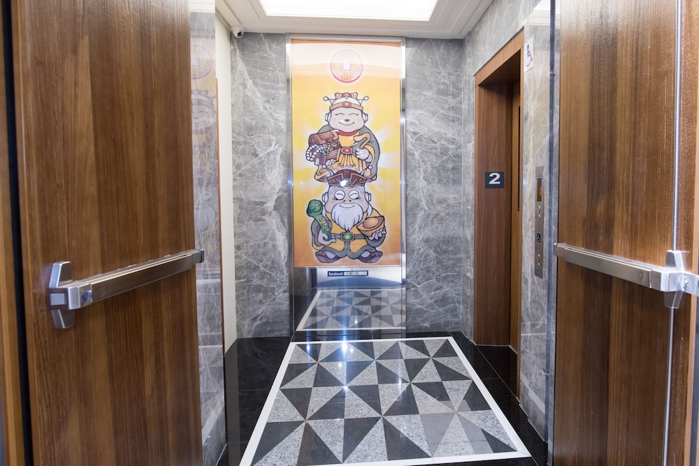 Tianli Hotel 40/68