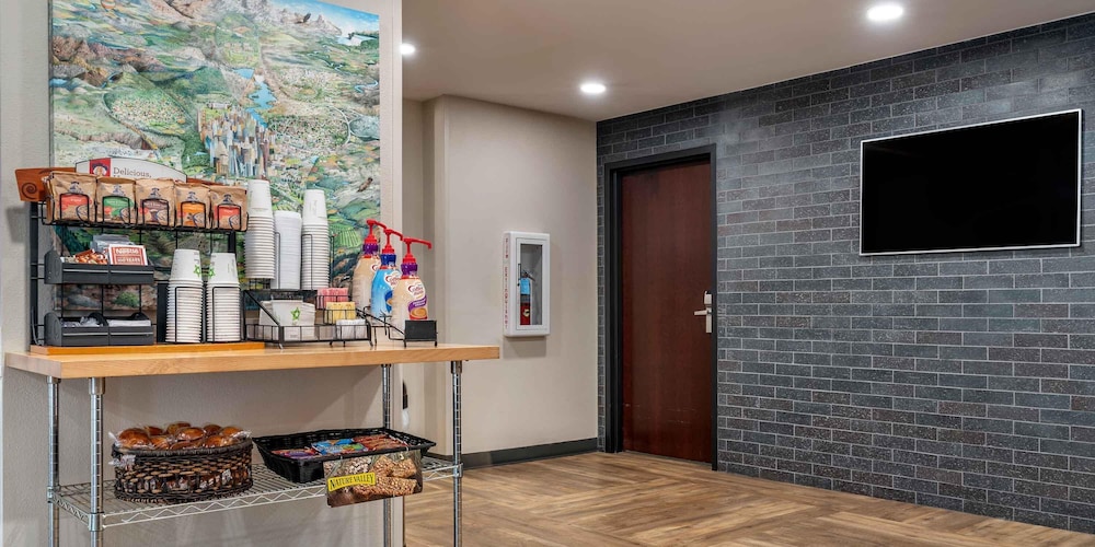 Extended Stay America Premier Suites San Francisco Belmont 8/57