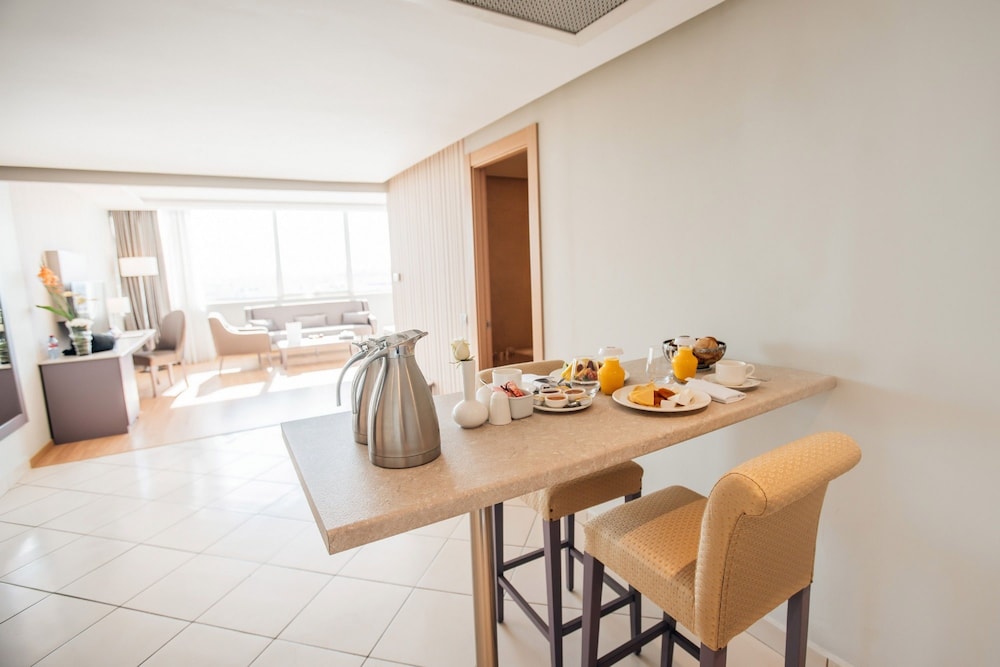 Mogador Marina Casablanca 54/72