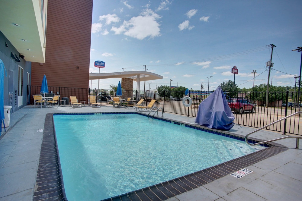 Fairfield Inn Suites Natchitoches 5/40