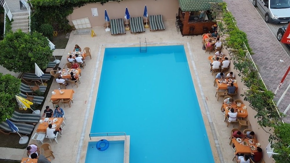 Caner Hotel 29/38