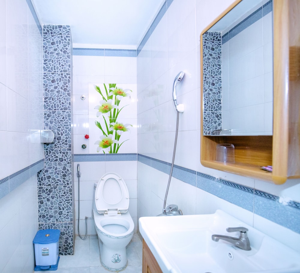 Yen Vy Hotel 53/56