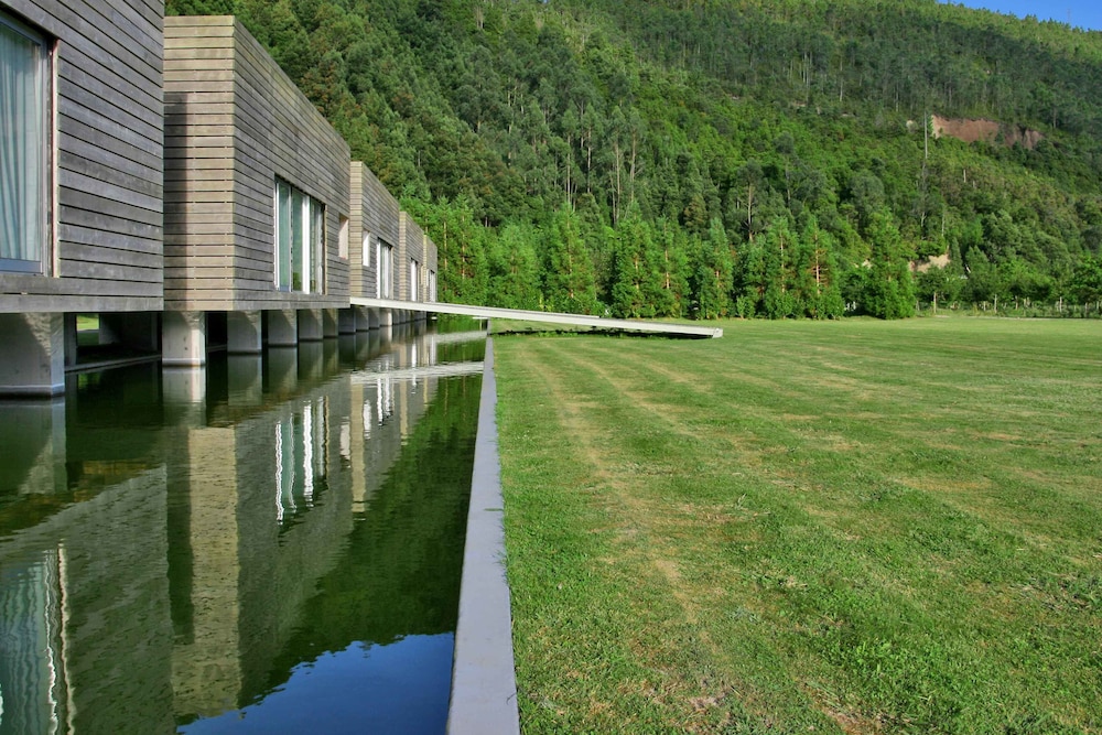 surroundings