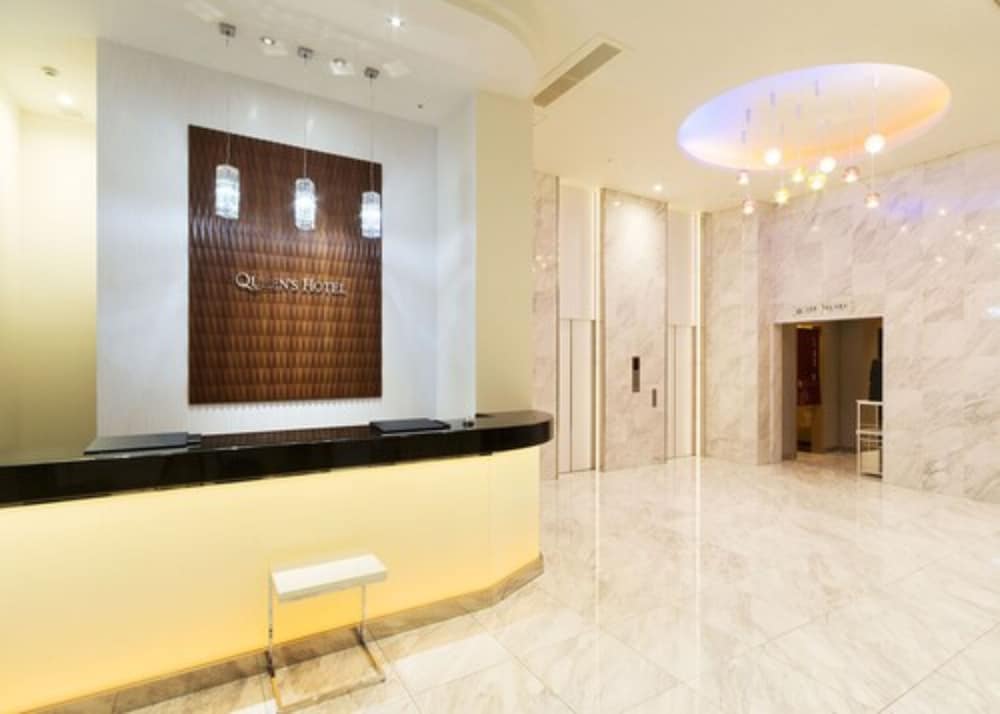 Queen's Hotel Chitose 10/58