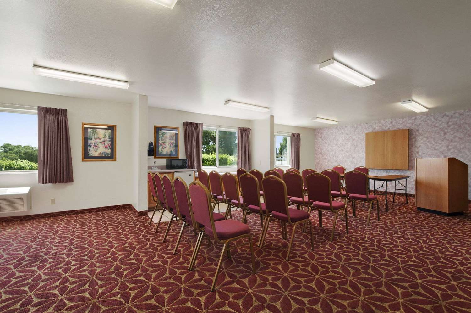 Super 8 By Wyndham Austin North/University Area 26/32