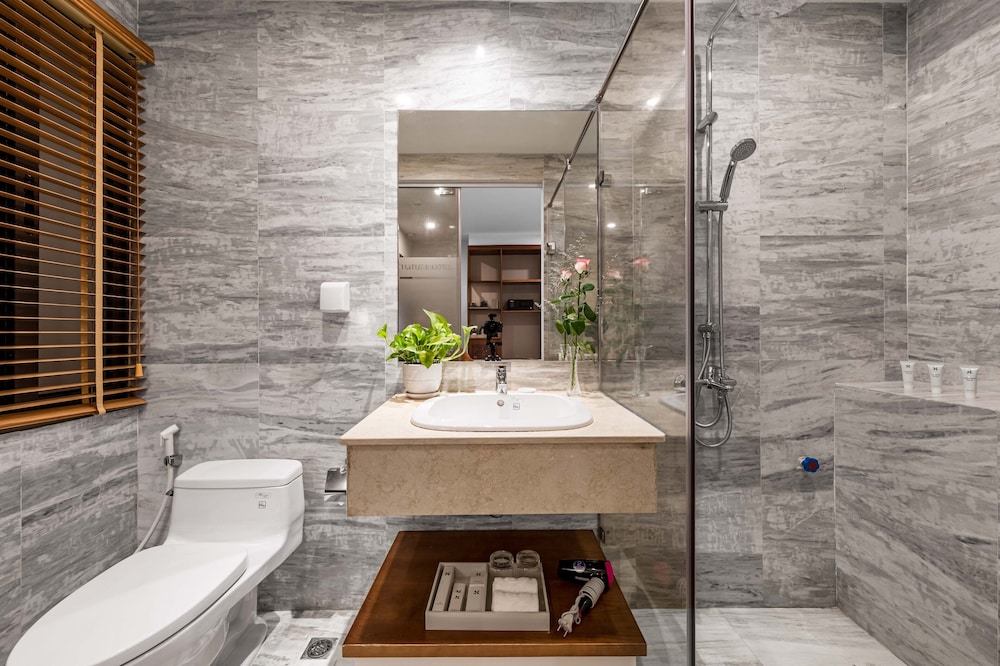 22Land Classic Suites 42/45