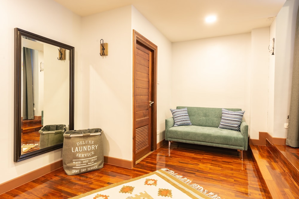 Maneeya Park Residence 25/50