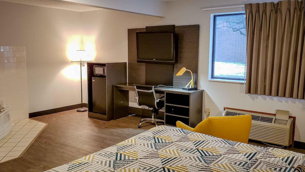 Motel6 Kewanee, IL 35/62
