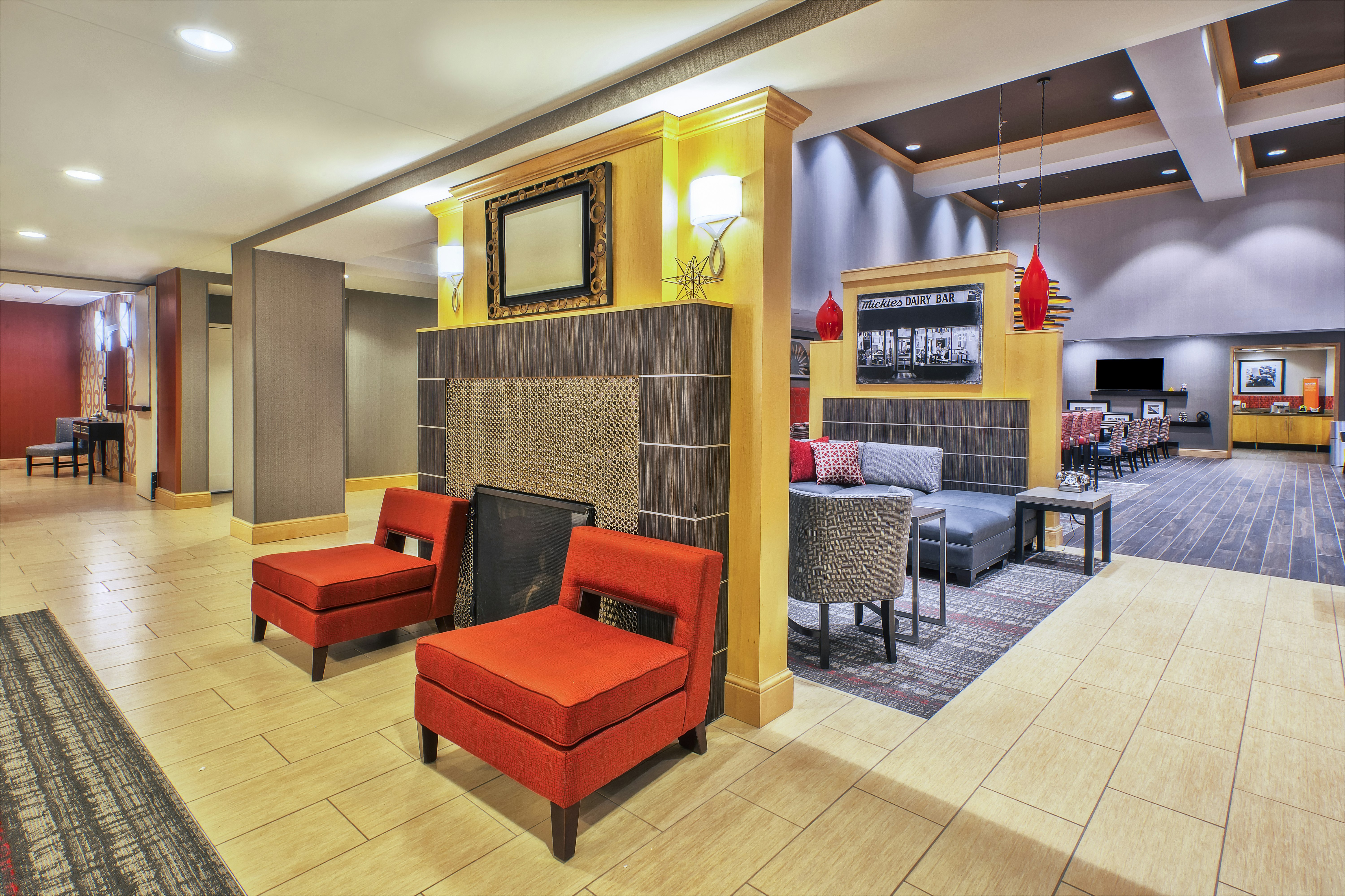 Hampton Inn Suites Madison West 25/48