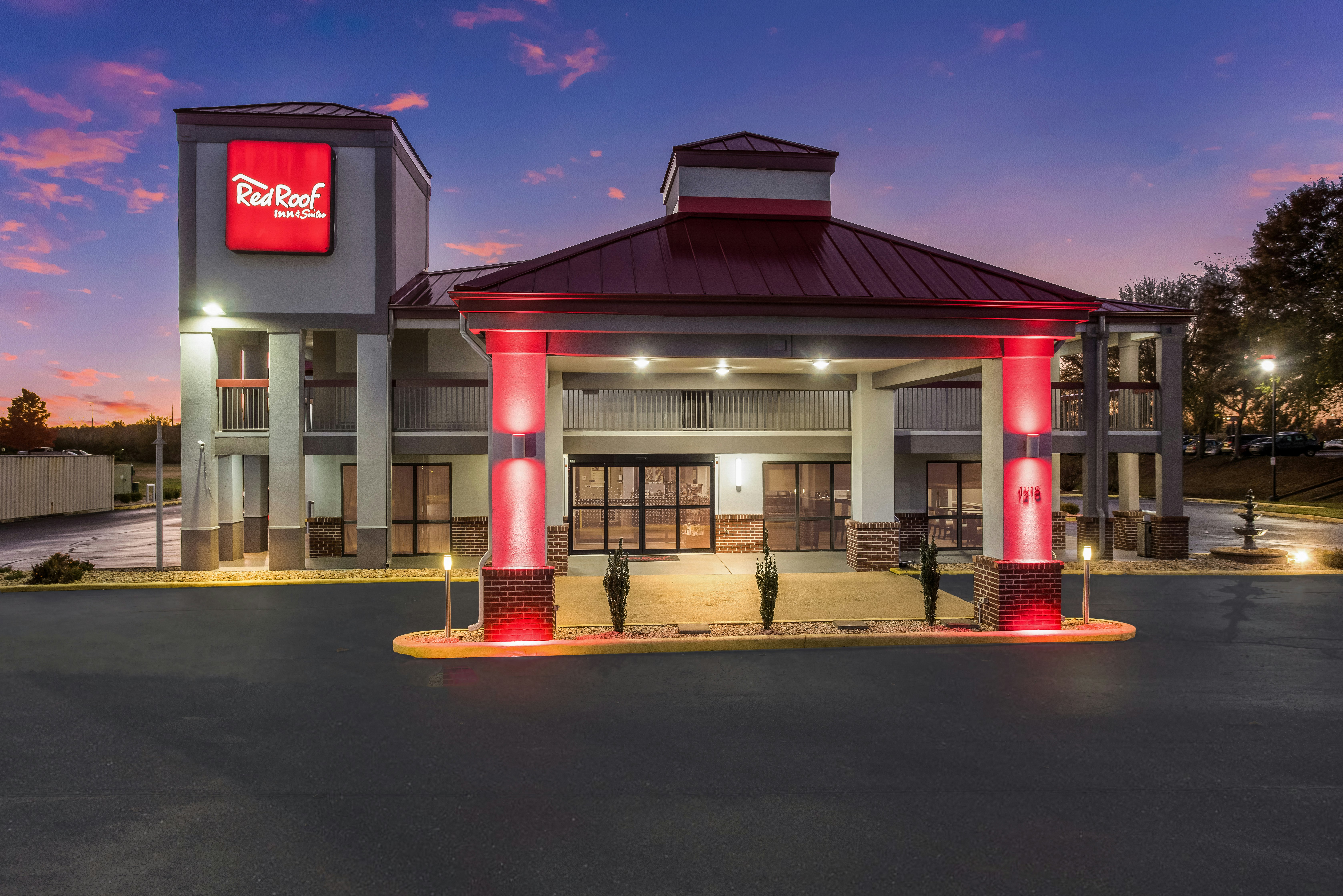 Red Roof Inn & Suites Athens, AL 2/15