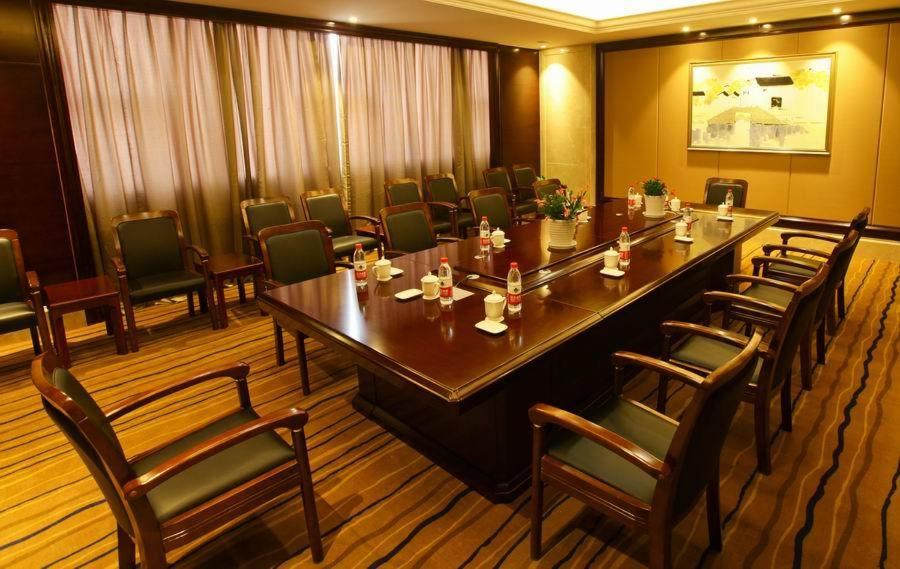 Ramada by Wyndham Changzhou 30/35