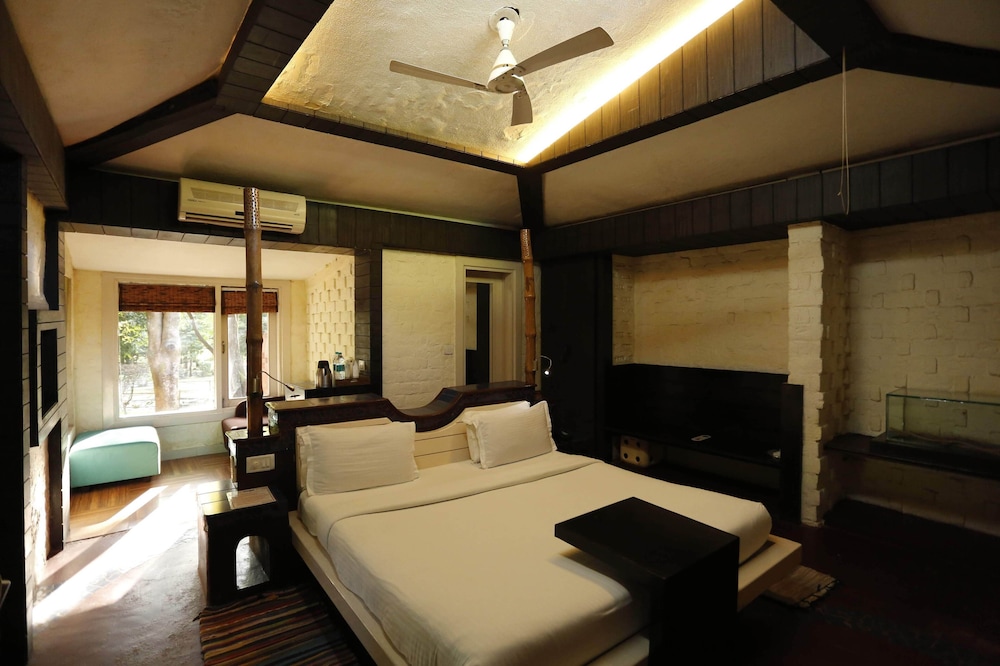 The Solluna Resort Corbett 30/69