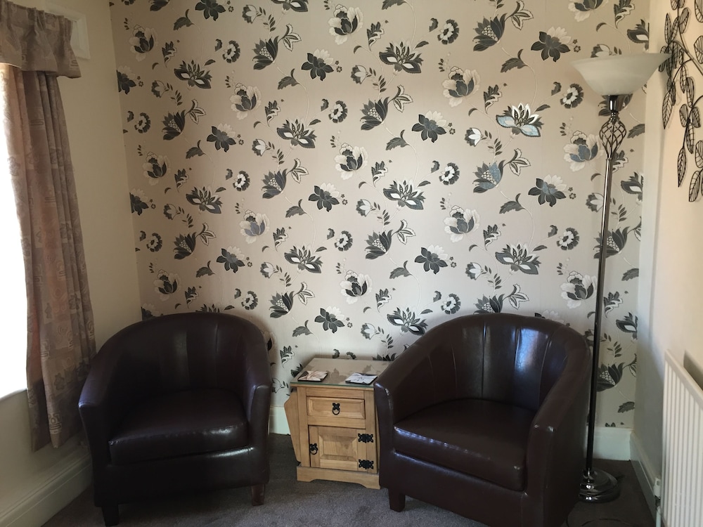 The Northdale 33/50