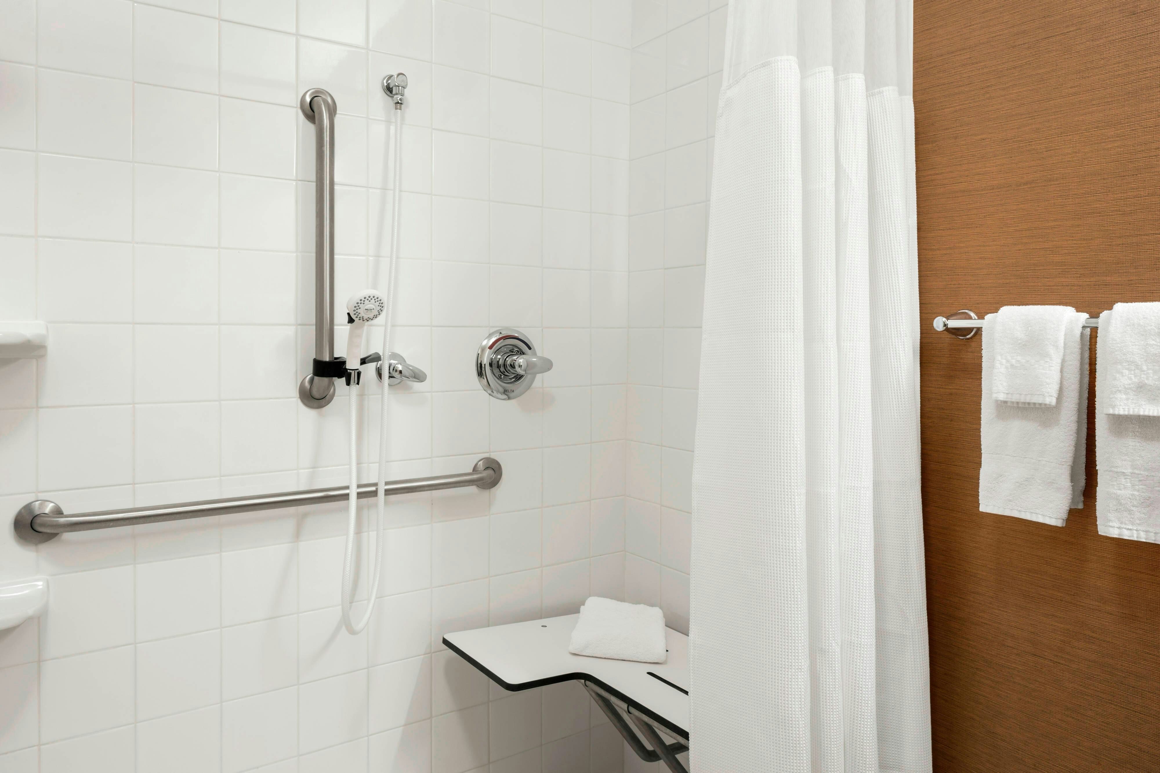 Comfort Inn & Suites Lima Northwest 30/30