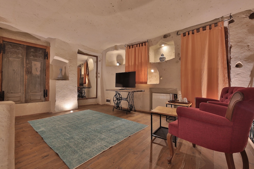 Taru Cave Suites 34/50
