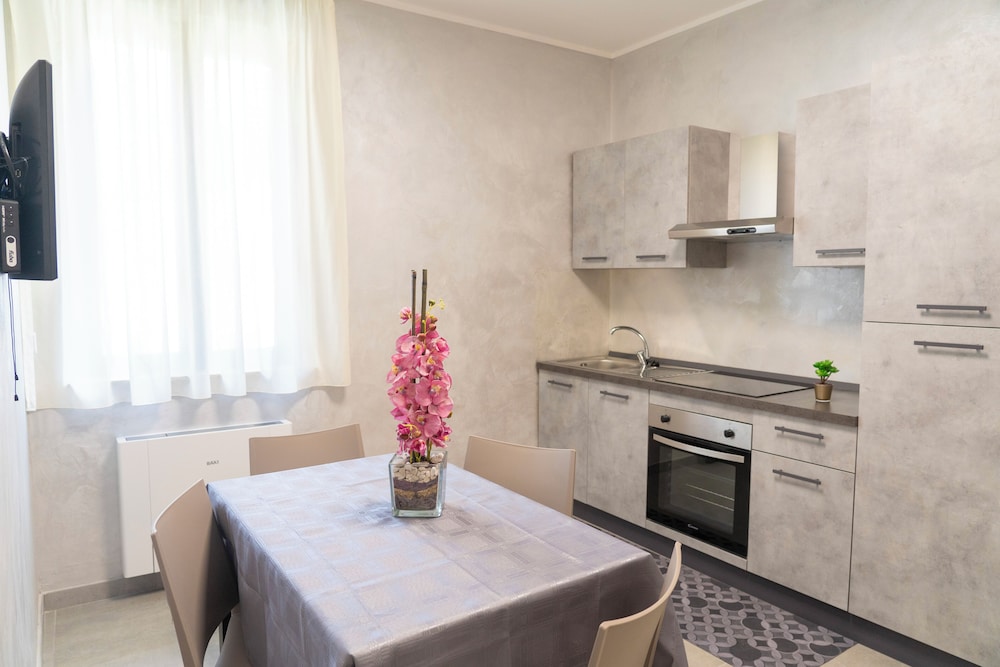 ALBERGO DELLA POSTA 43/53