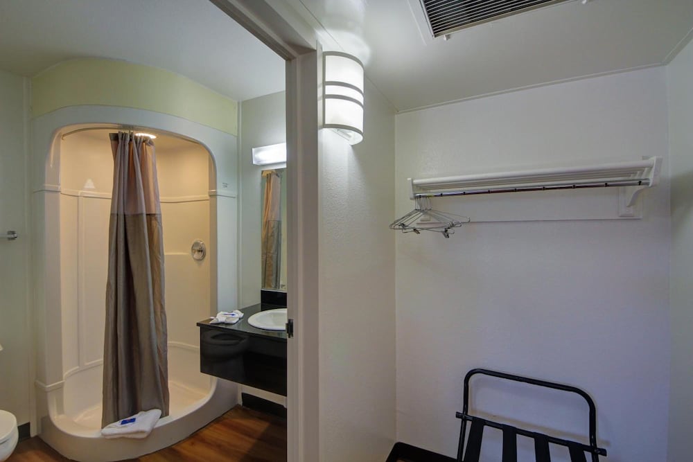 Motel6 Wichita, KS 22/44