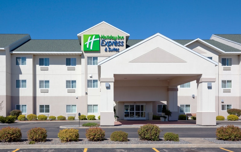 Holiday Inn Express Hotel Suites Stevens Point 2/57