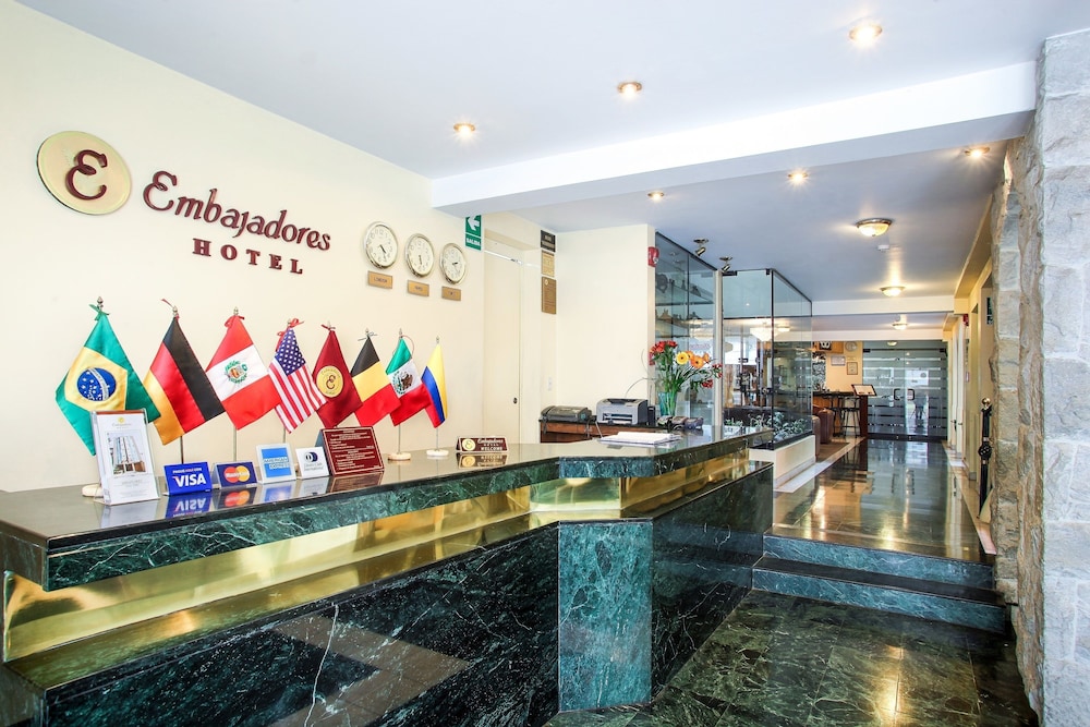 Embajadores Hotel 5/53