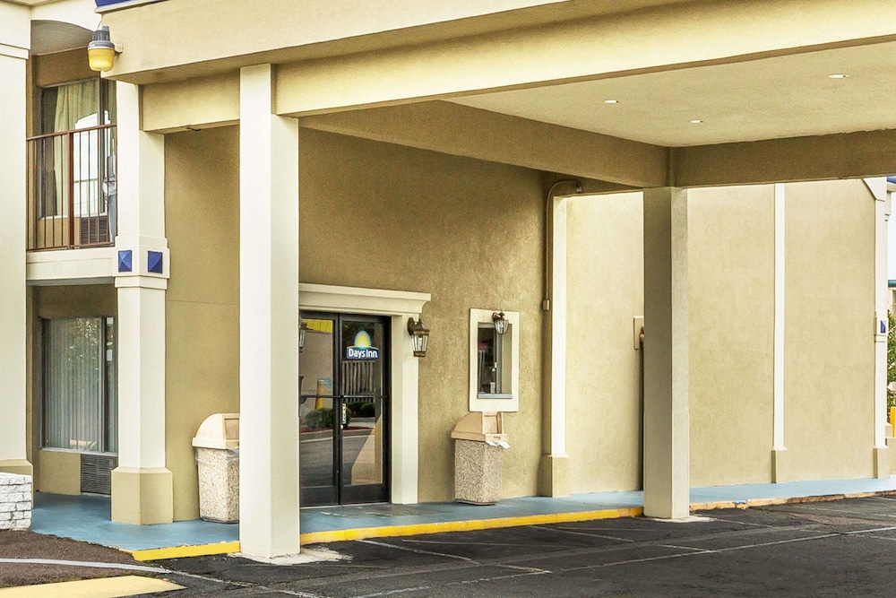 Days Inn By Wyndham Ashland 2/32