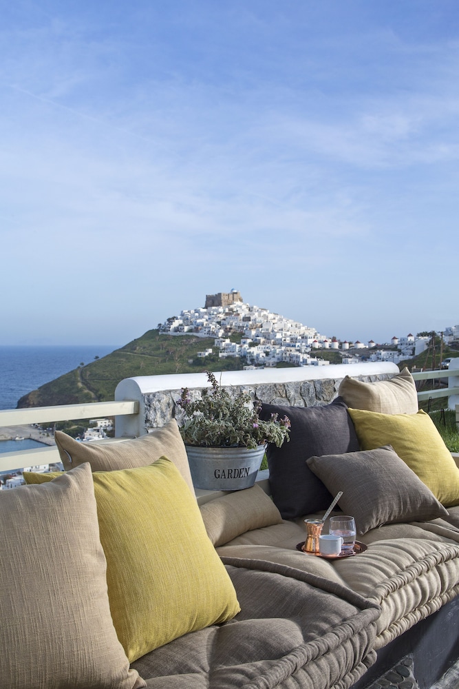 MELOGRANO VILLAS 27/31