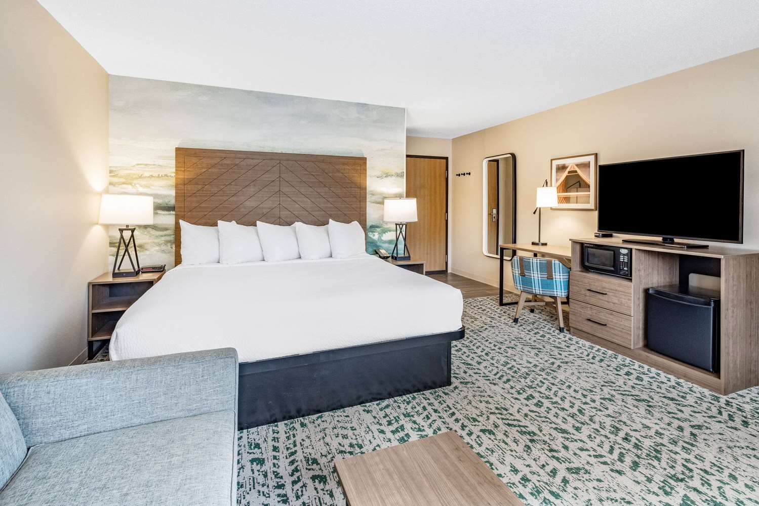Americinn By Wyndham Proctor Duluth Black Woods 6/53